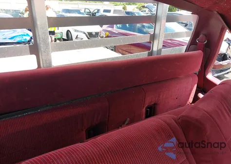 1996 Ford F250 z USA, uszkodzony, nr VIN 1FTHX26F7TEA68065